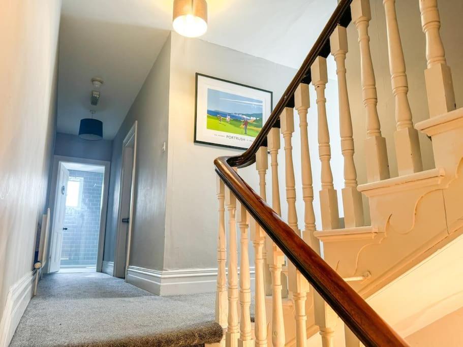 The Victorian Townhouse Portrush Villa Buitenkant foto