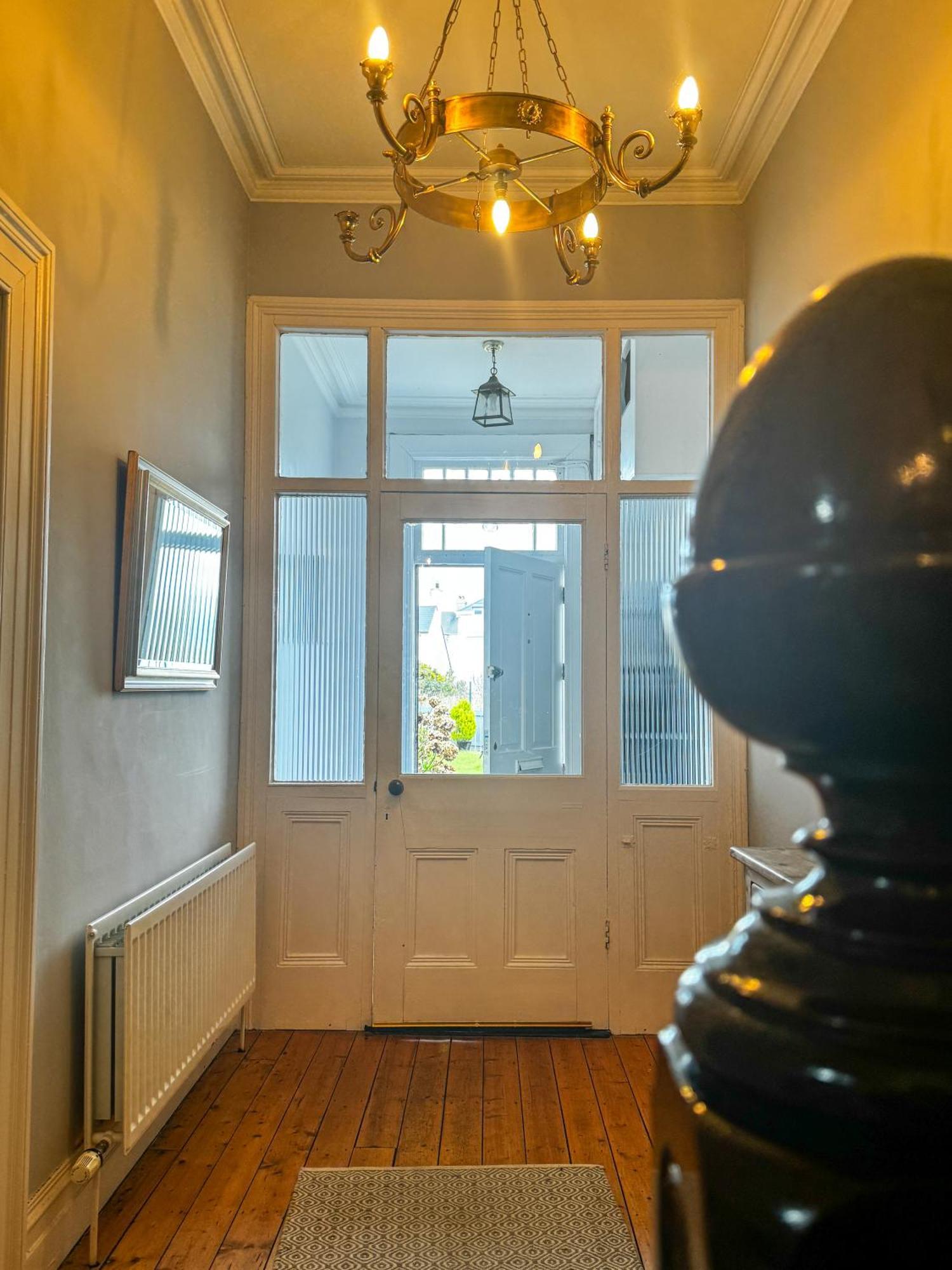 The Victorian Townhouse Portrush Villa Buitenkant foto