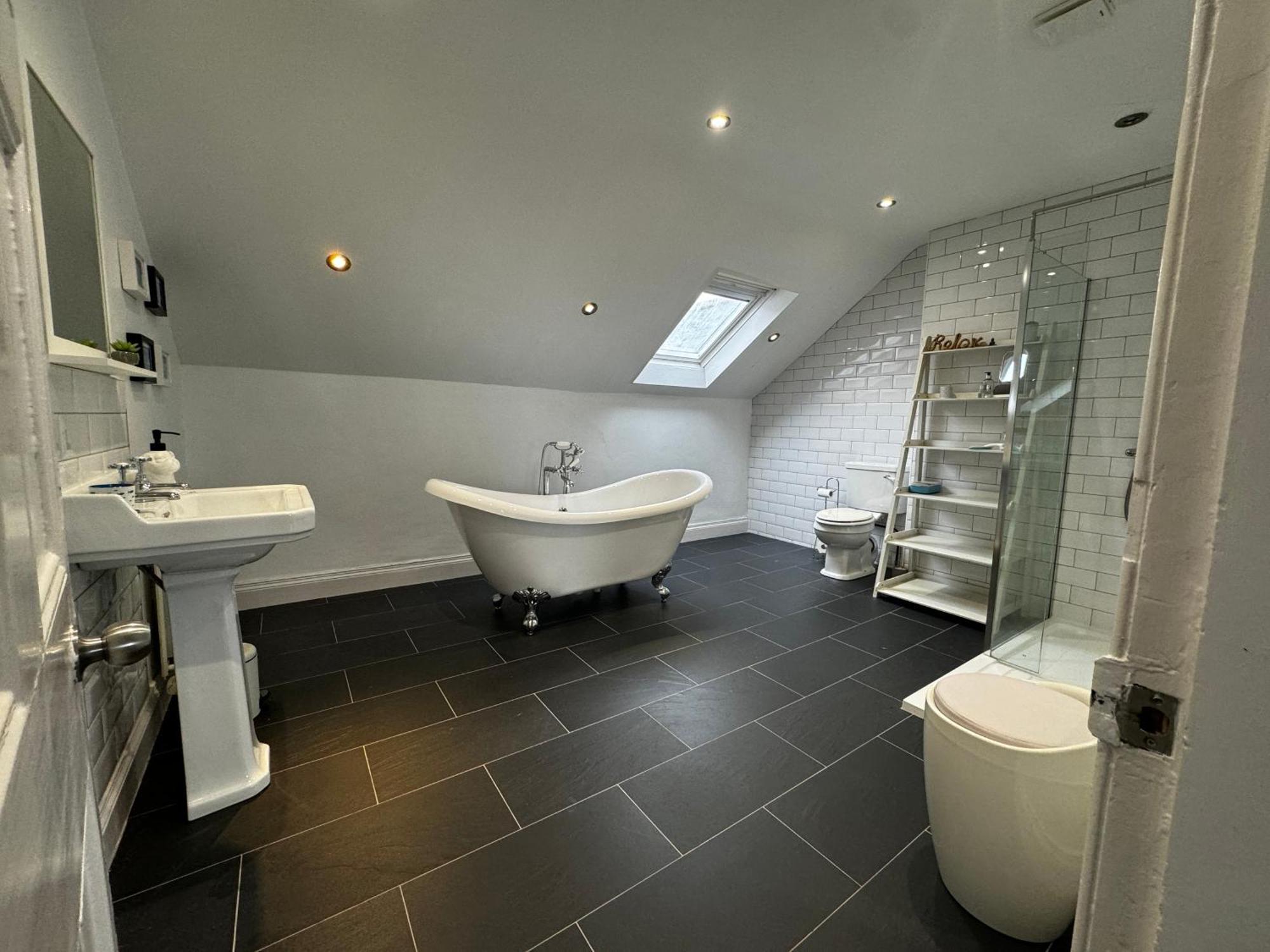 The Victorian Townhouse Portrush Villa Buitenkant foto